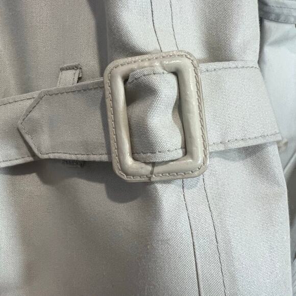 VTG London Fog Maincoats Double Breasted Trench Coat Size 8R Belt Made in USA - Picture 11 of 11